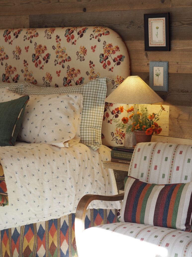 Chelsea Cabin by Boon